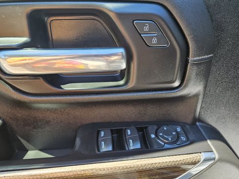 Used 2020 Chevrolet Silverado 2500 LT AWD/4WD image 12