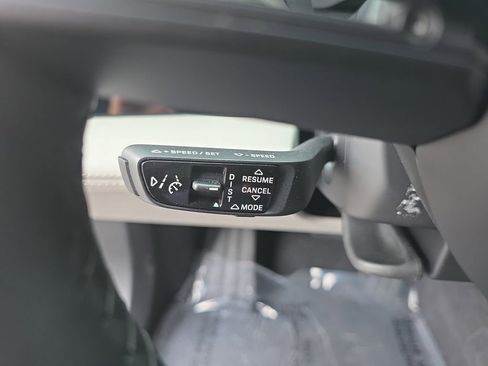 Certified 2023 Porsche Taycan 4S image 40