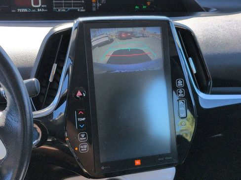 Used 2017 Toyota Prius Prime Advanced w/ Carpet Mat Package image 24