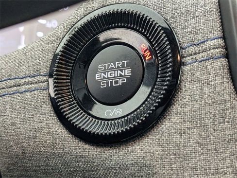 Used 2024 Jeep Compass Latitude image 22