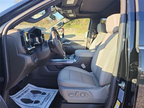 New 2026 Chevrolet Silverado 3500 LTZ w/ LTZ Plus Package image 19