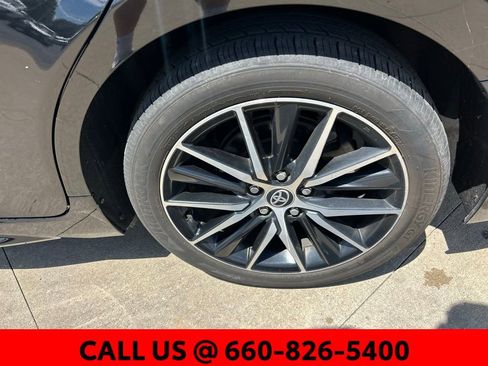 Used 2024 Toyota Camry SE FWD image 9