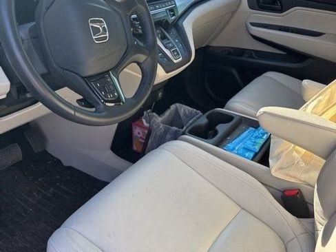 Used 2025 Honda Odyssey EX-L image 2