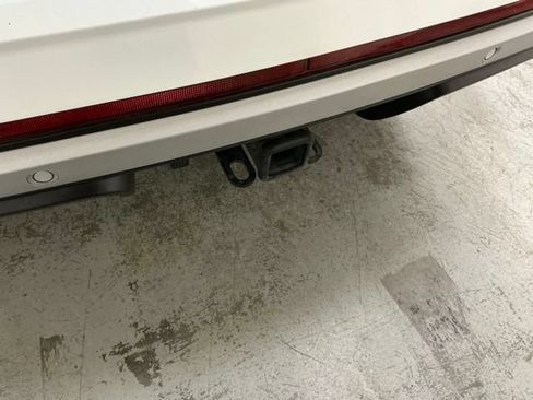 Used 2024 Volkswagen Atlas Peak Edition SE AWD/4WD image 6