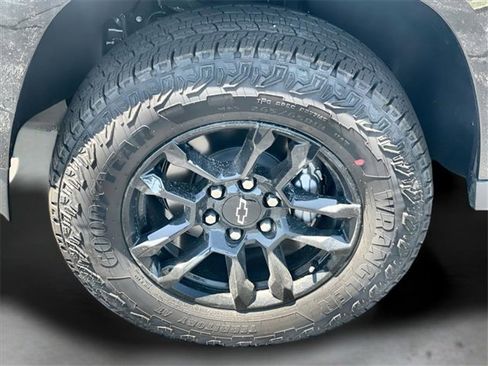 New 2025 Chevrolet Colorado Z71 w/ Midnight Edition image 22