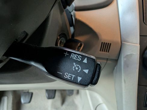 Used 2010 Toyota Corolla image 33