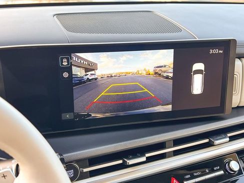 Certified 2025 Hyundai Santa Fe SE image 23