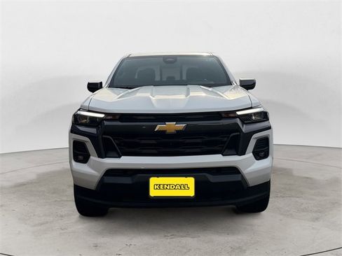 Used 2024 Chevrolet Colorado LT w/ LT Convenience Package III image 8