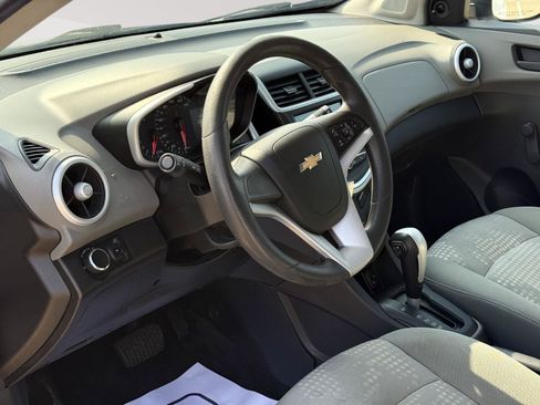 Used 2017 Chevrolet Sonic LT FWD image 11