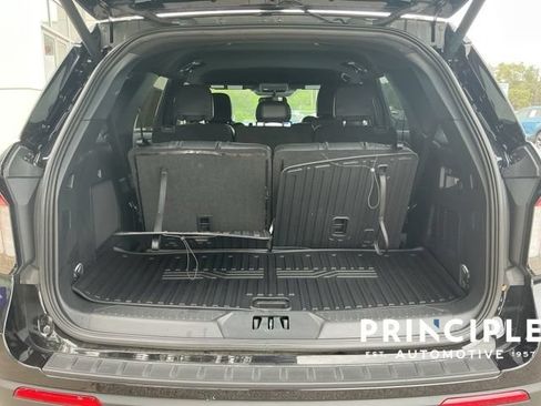 Used 2026 Ford Explorer ST-Line RWD image 11