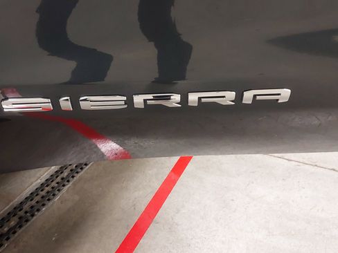 Certified 2021 GMC Sierra 1500 SLE image 33