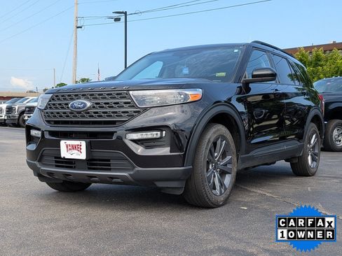 Certified 2023 Ford Explorer XLT w/ Equipment Group 202A AWD/4WD image 8