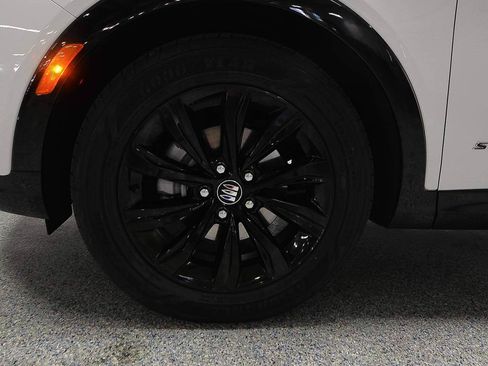 Used 2025 Buick Envista Sport Touring w/ Convenience I Package FWD image 6