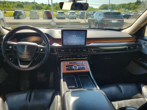 Used 2020 Lincoln Aviator Reserve w/ Equipment Group 202A AWD/4WD image 3