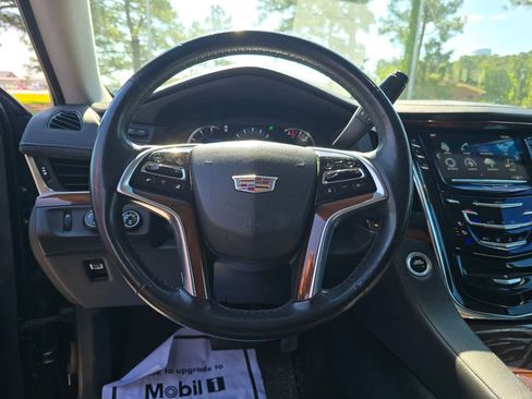 Used 2017 Cadillac Escalade Premium Luxury AWD/4WD image 14