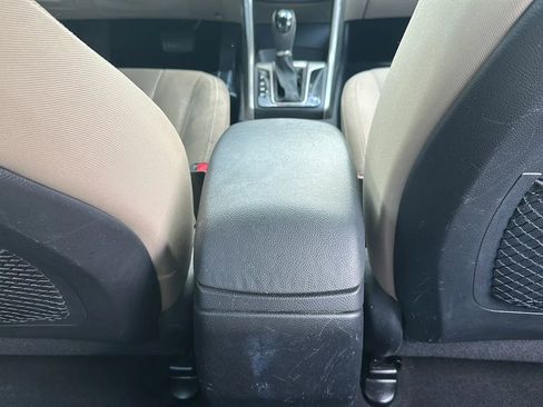 Used 2014 Hyundai Elantra GT FWD image 21