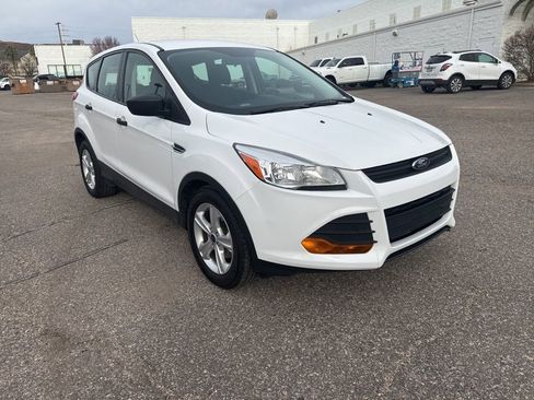 Used 2015 Ford Escape S image 3