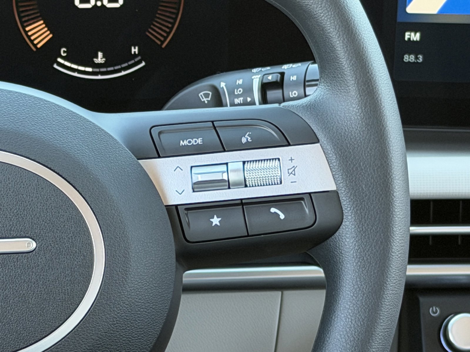 Certified 2026 Hyundai Tucson SE FWD image 16