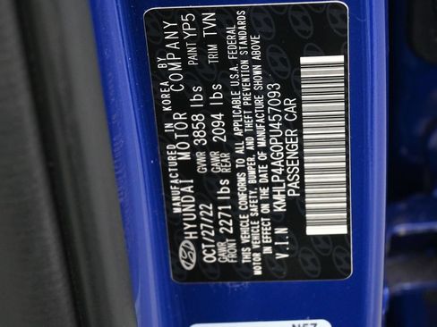 Used 2023 Hyundai Elantra Limited FWD image 17