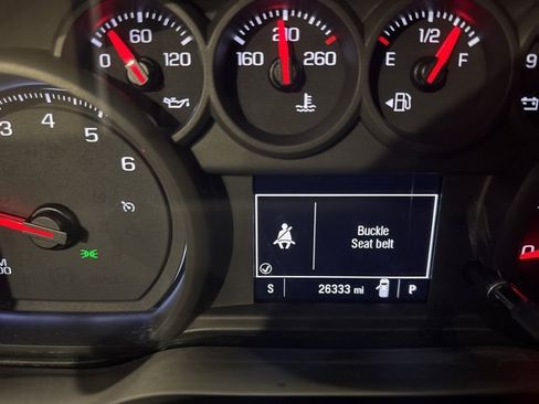 Used 2022 Chevrolet Silverado 1500 Custom image 2