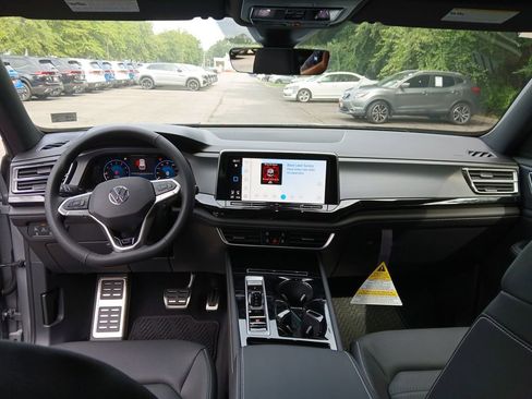 New 2026 Volkswagen Atlas Cross Sport SEL R-Line image 12