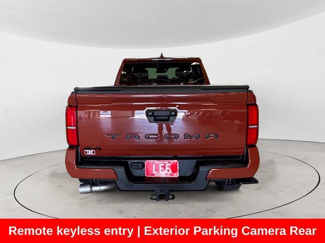 Used 2025 Toyota Tacoma TRD Sport AWD/4WD image 5