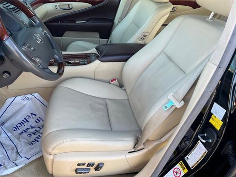 Used 2008 Lexus LS 460 L image 11