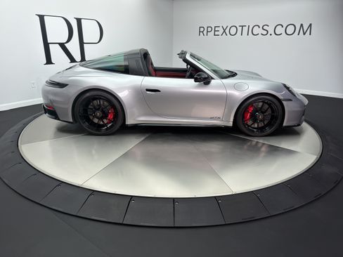 Used 2025 Porsche 911 Targa 4 GTS AWD/4WD image 9