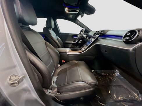 Used 2023 Mercedes-Benz C 300 Sedan image 23