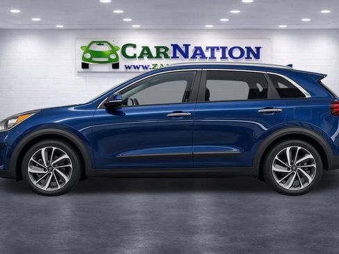 Used 2018 Kia Niro Touring FWD image 3