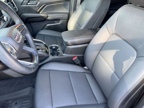 Certified 2025 GMC Canyon Elevation w/ Convenience Package image 21