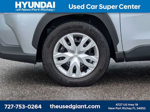 Used 2026 Toyota Corolla Cross L FWD image 10