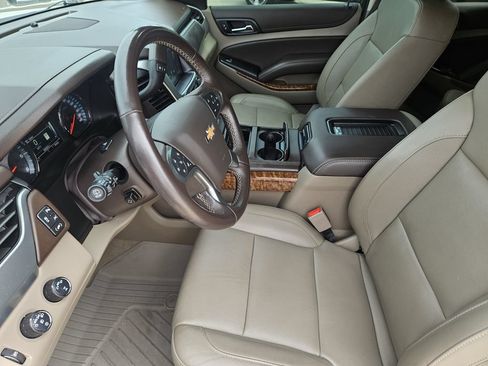 Used 2020 Chevrolet Tahoe Premier AWD/4WD image 14