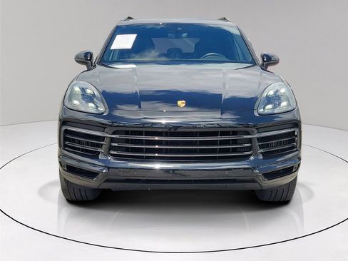 Used 2019 Porsche Cayenne S image 2