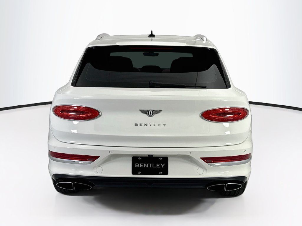 Certified 2022 Bentley Bentayga AWD/4WD image 6