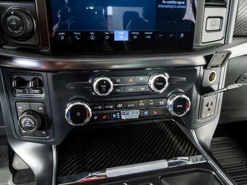 Used 2025 Ford F150 Raptor image 18