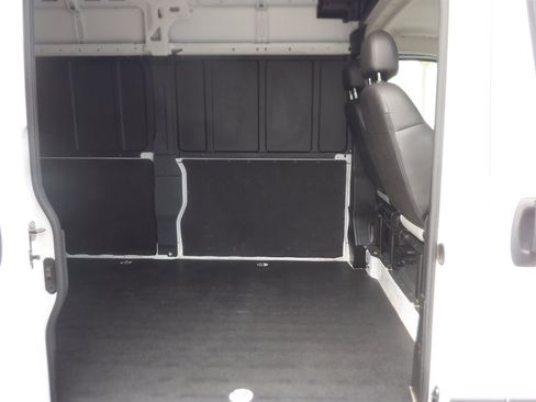 Used 2025 RAM ProMaster 3500 w/ Convenience Group FWD image 10