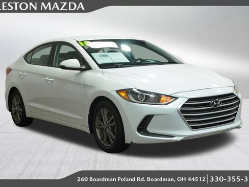 Used 2018 Hyundai Elantra SEL FWD image 1