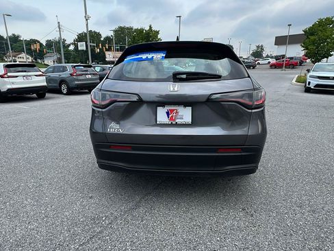 Used 2024 Honda HR-V LX image 5