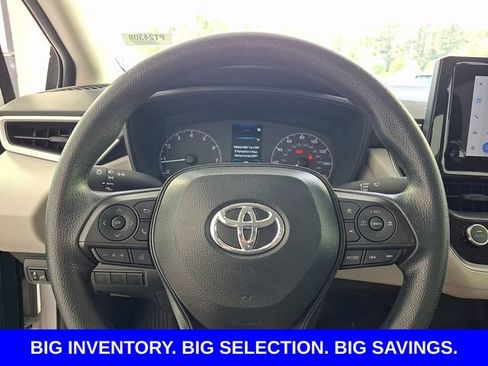 Used 2025 Toyota Corolla LE w/ Convenience Package FWD image 24