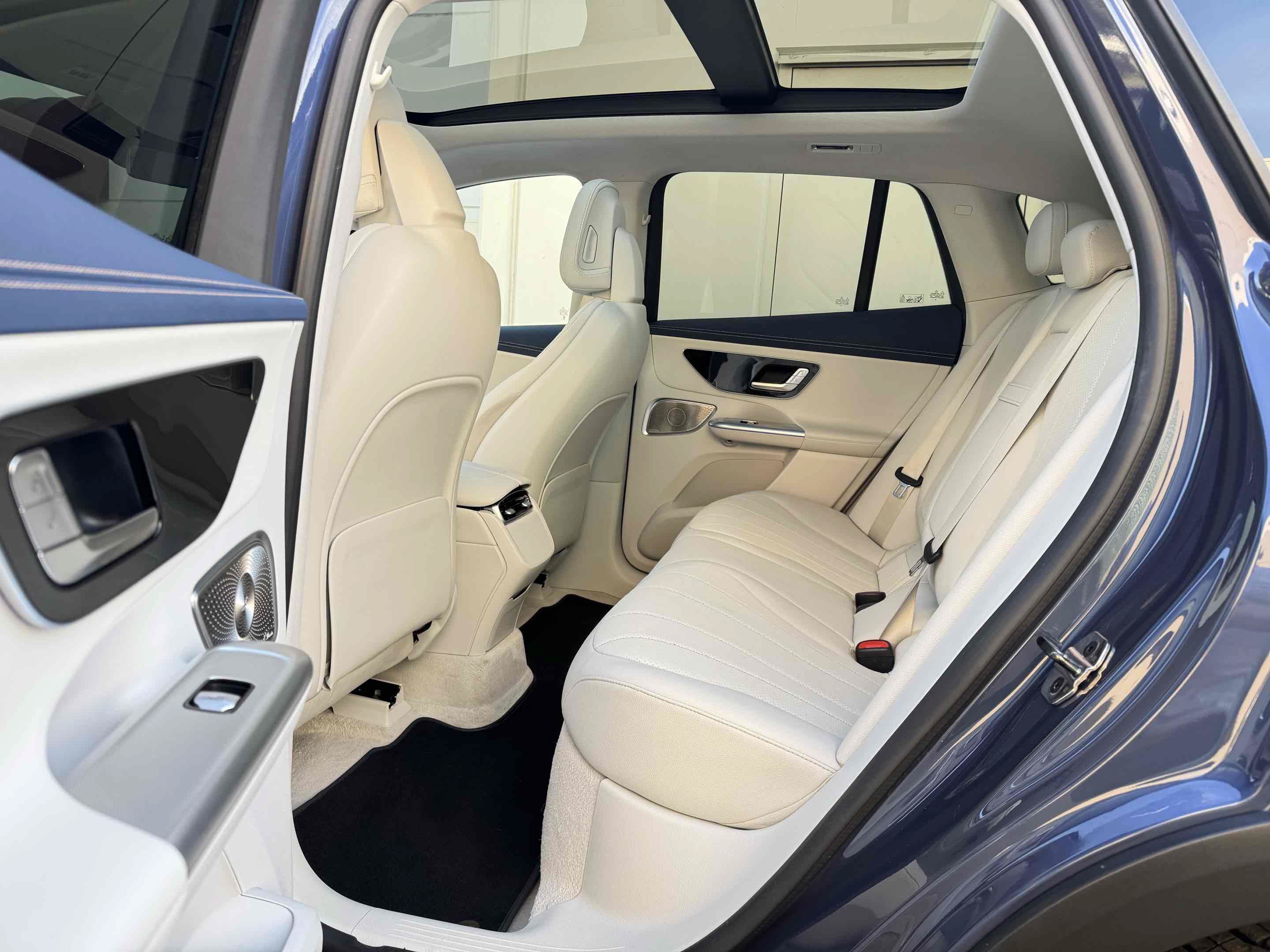 Used 2023 Mercedes-Benz EQE 350+ SUV w/ Exclusive Trim Package image 7