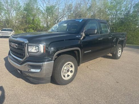 Used 2018 GMC Sierra 1500 4x4 Double Cab w/ Sierra Convenience Package image 1