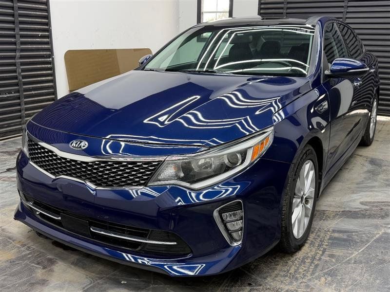 Used 2018 Kia Optima S w/ Panoramic Sunroof Package FWD image 1