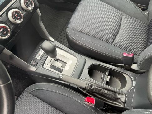 Used 2017 Subaru Forester 2.5i Premium w/ All-Weather Package image 12