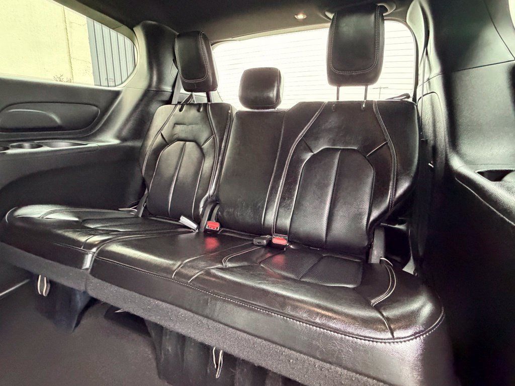 Used 2025 Chrysler Pacifica Select FWD image 23