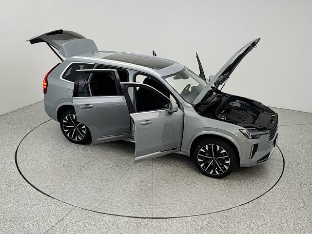New 2027 Volvo XC90 B5 Plus AWD/4WD image 40