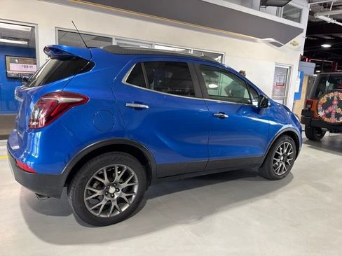 Used 2018 Buick Encore Sport Touring FWD image 3