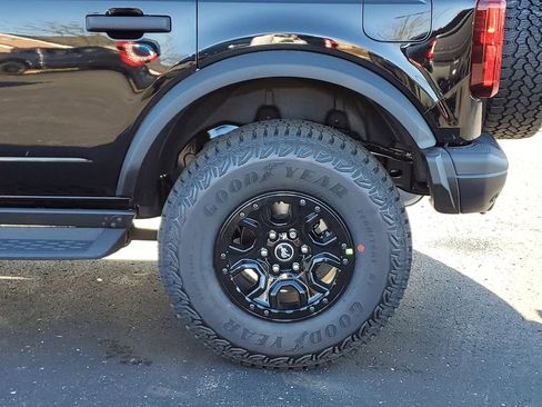 New 2025 Ford Bronco Big Bend w/ Black Diamond Package image 30