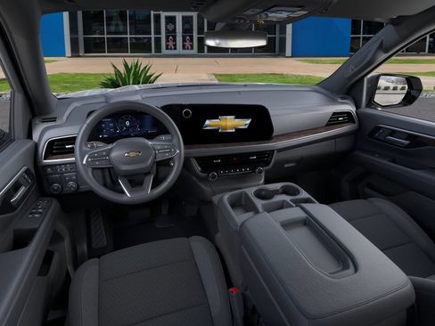 New 2026 Chevrolet Suburban LS RWD image 15