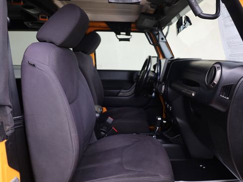 Used 2013 Jeep Wrangler Sport AWD/4WD image 18